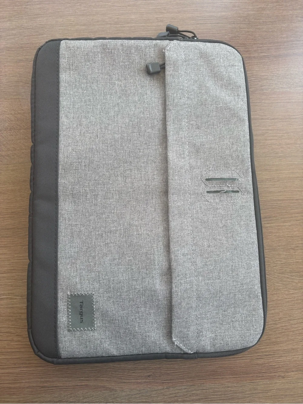 Targus Solid Pattern Laptop Sleeve Case - Gray and Black